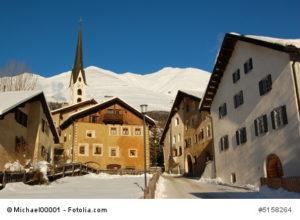 Historischer Dorfkern in den Schweizer Alpen
