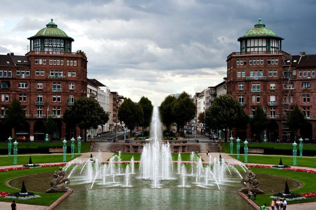 Springbrunnen am Friedrichsplatz in Mannheim